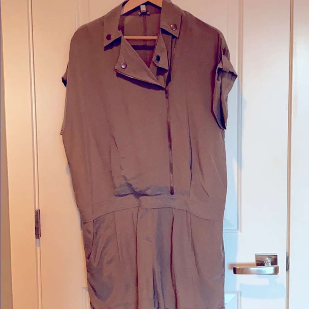 Silk jumper in Taupe by Hinge